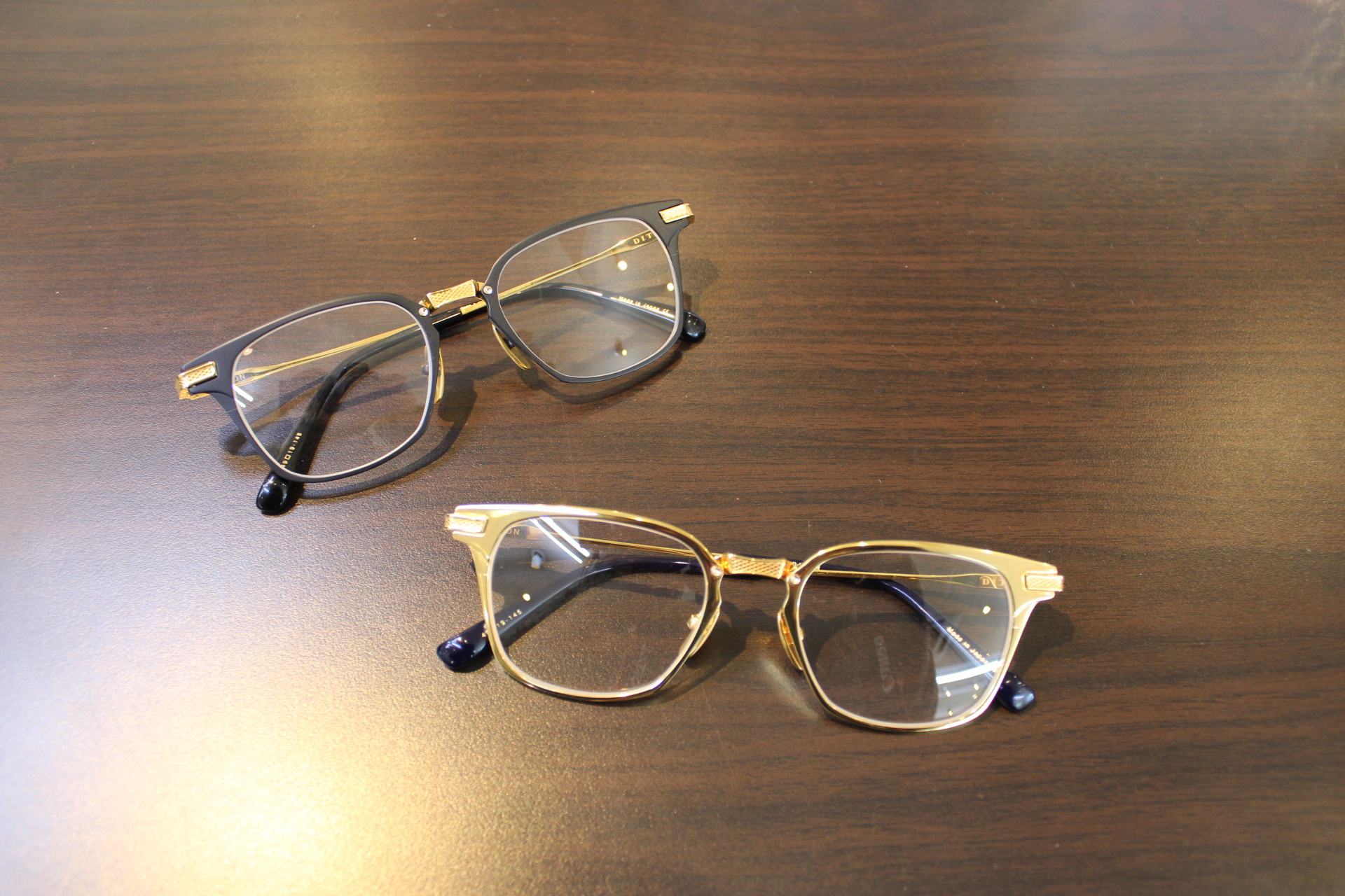ヤマウチよりDITA(ディータ)メガネ、ゴールド引き立つおすすめフレーム