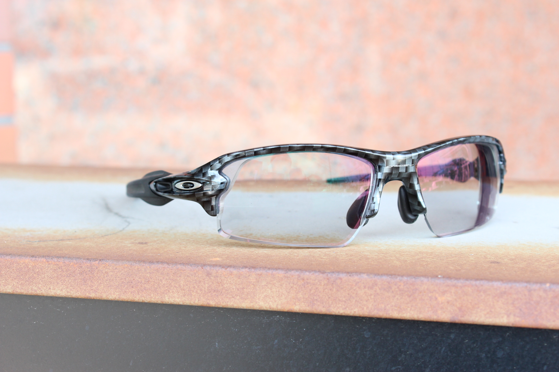 お客様ご注文品 OAKLEY FLAK2.0 度付き調光サングラスのご紹介